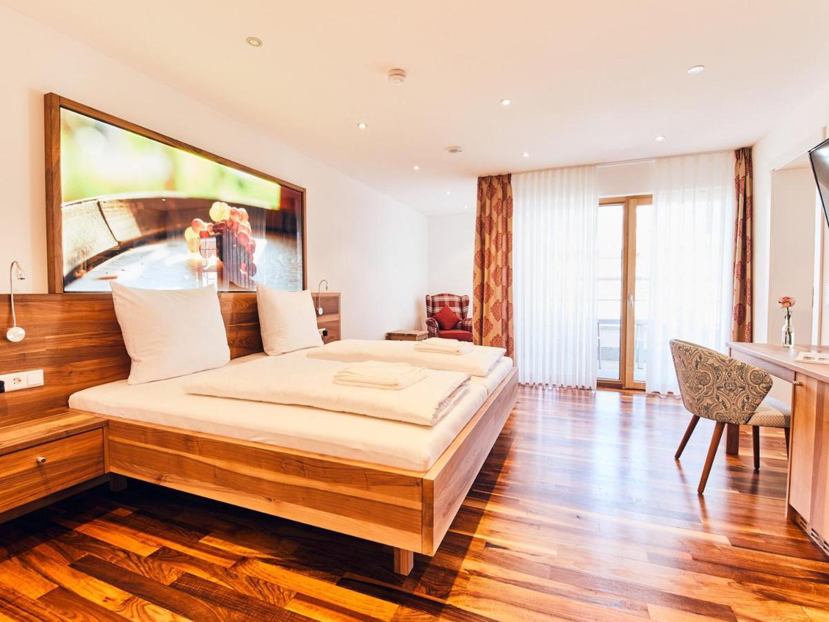Hotel Hornstein - Weingut, Vinothek & Gastronomie Nonnenhorn Zewnętrze zdjęcie