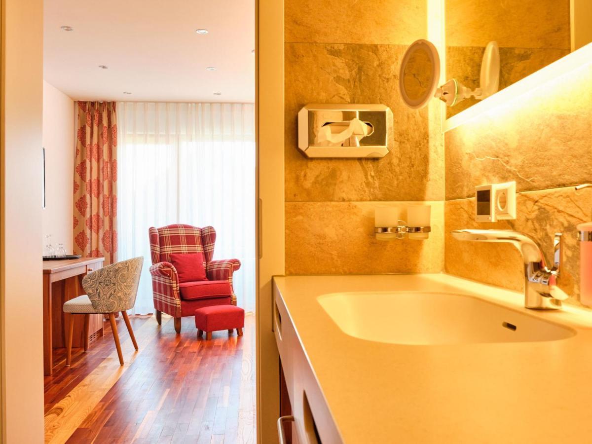 Hotel Hornstein - Weingut, Vinothek & Gastronomie Nonnenhorn Zewnętrze zdjęcie
